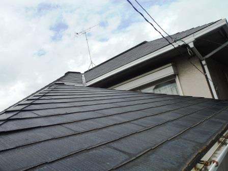 名東区　シンプルテイスト　外壁塗装　施工例　屋根塗装雨　イメージ